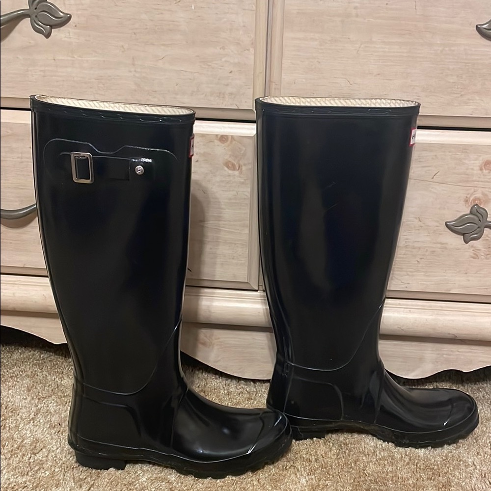 Hunter Glossy Black Rain Boots